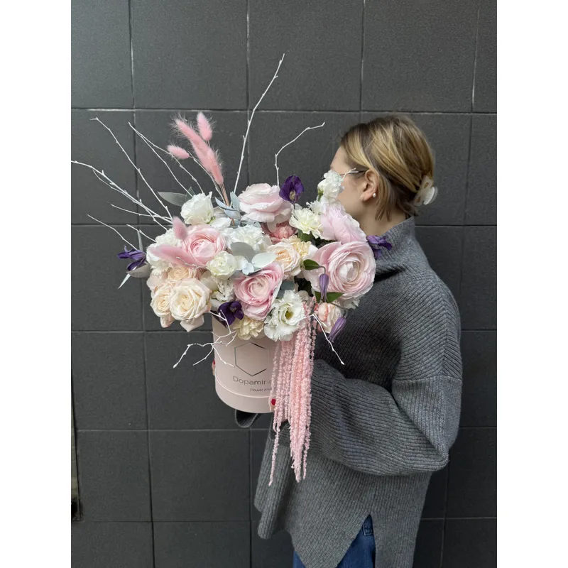 Ranunculus Kiss Box