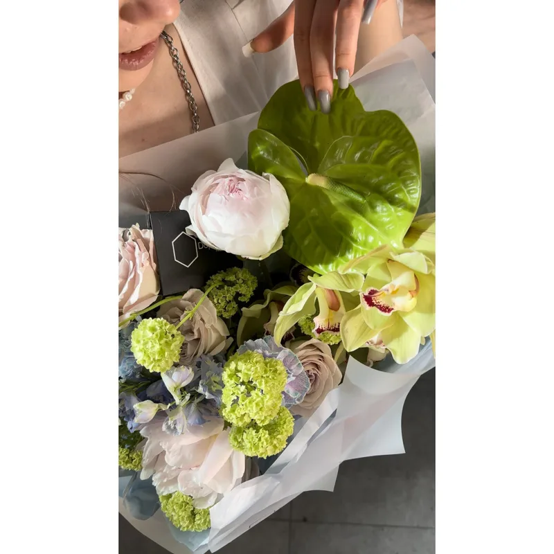 5 months (15 bouquets)