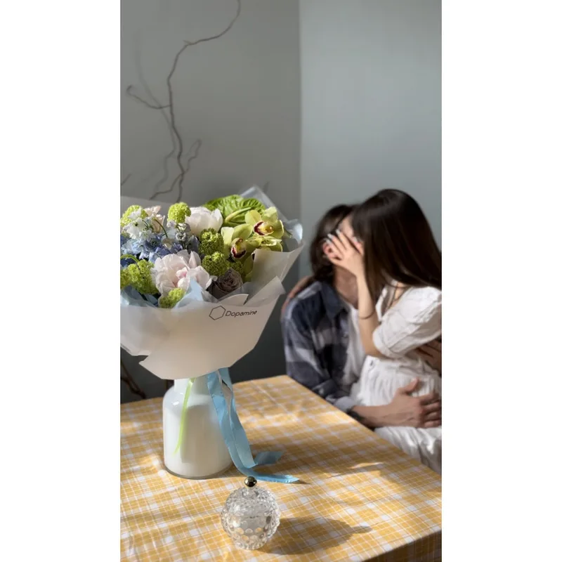 6 months (18 bouquets)