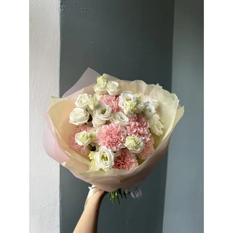 Carnations with Eustoma