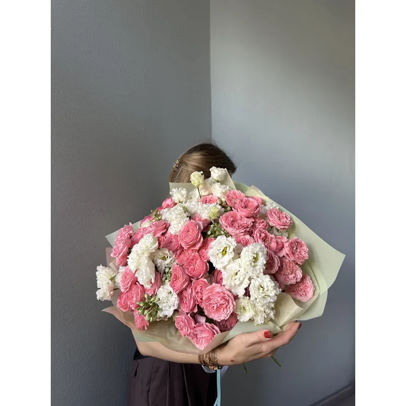 Eustoma with Spray Roses — foto 3